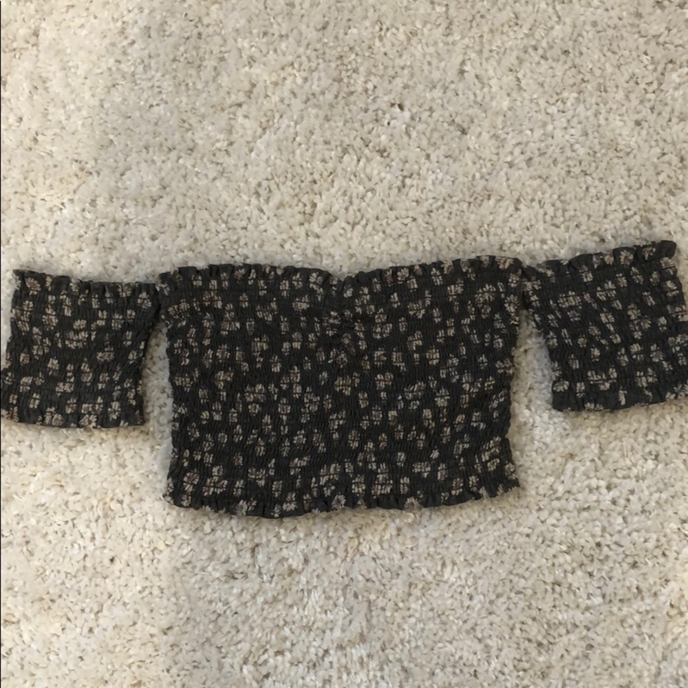 Storia flower crop top with attached sleeves